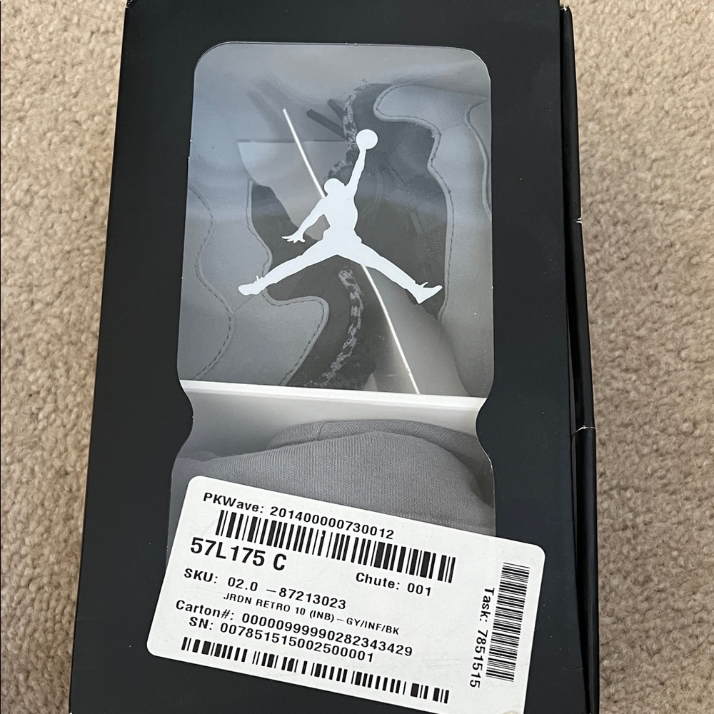 Jordan 10 Retro in Cool Gray and Infrared